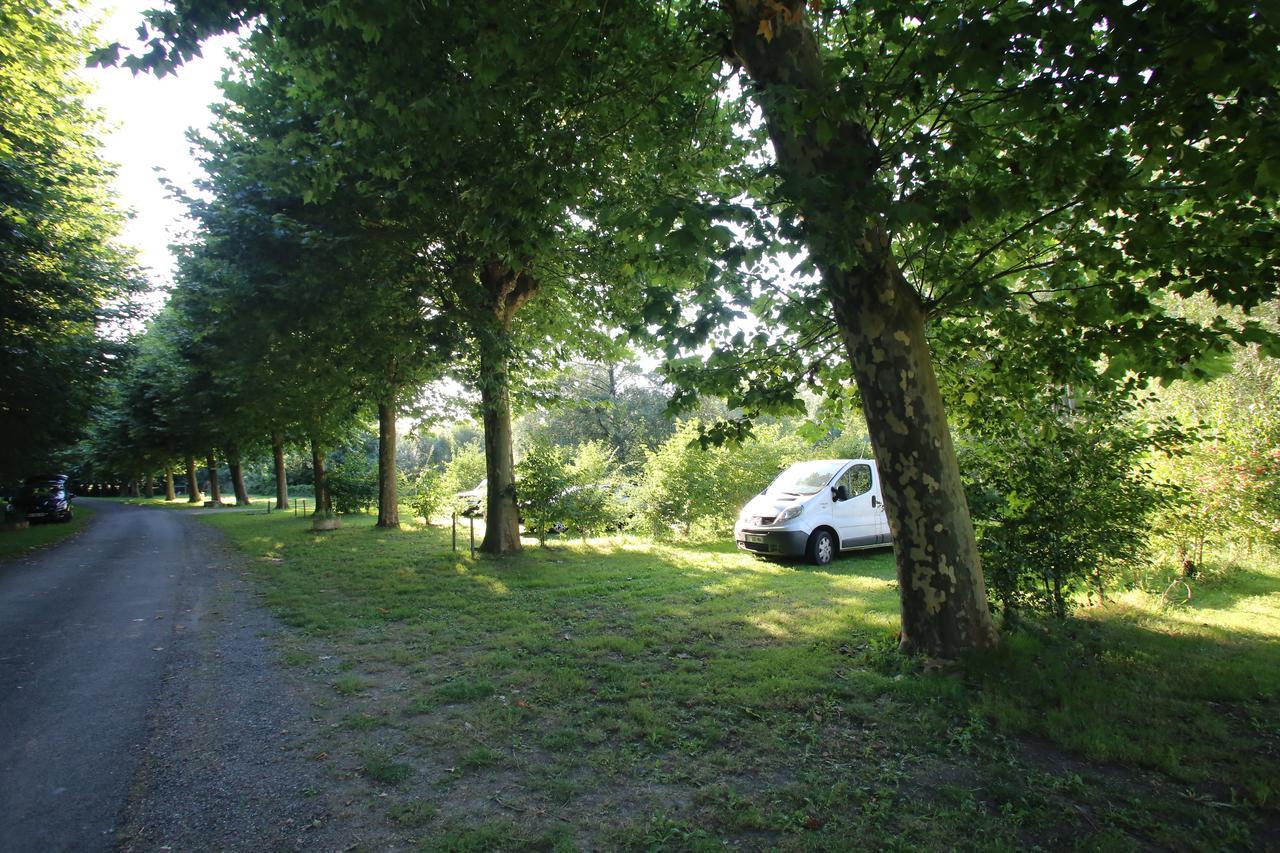 Sansais Camping L'Ilot Du Chail מראה חיצוני תמונה